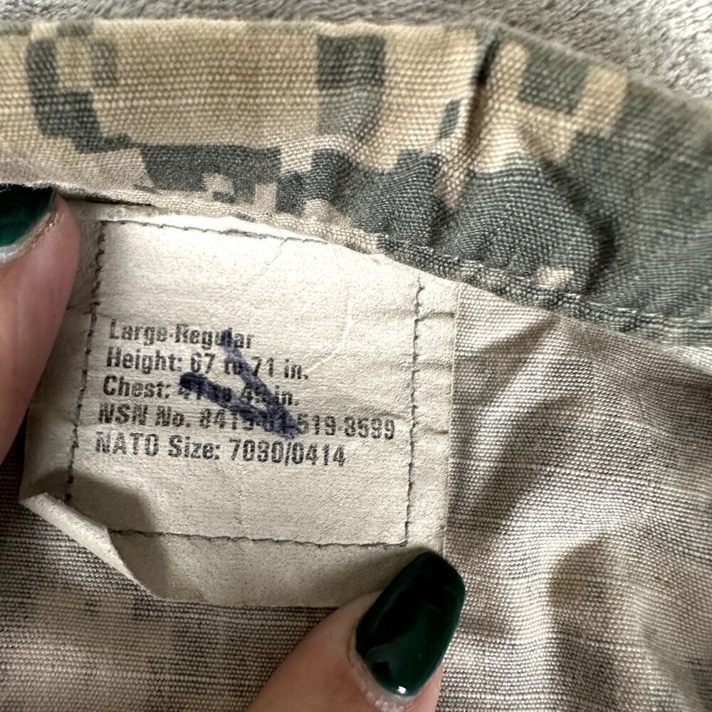 US Army Combat Uniform ACU Top Shirt Jacket Digital Camo Large Regular - Picture 3 of 7